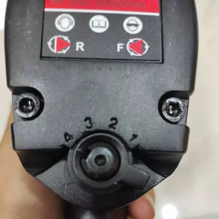 بکس بادی تیتان مدل 12B01B2 سایز 1.2 اینچ 720 نیتون 6.3 بار بدنه تمام فلزی