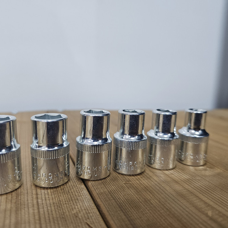 آچار بکس باس مدل CHROME_VANADIUM مجموعه 24 عددی