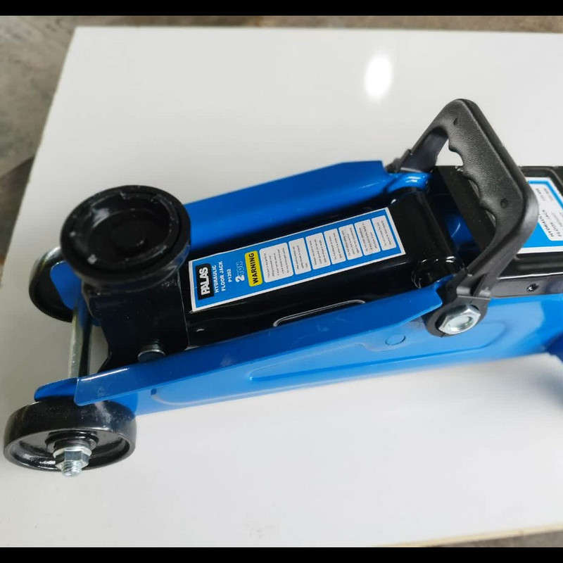 جک سوسماری خودرو پالاس مدل P1202 ظرفیت 2 تن