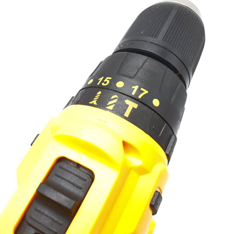 دریل پیچ گوشتی شارژی چکشی دیوالت مدل DCD700