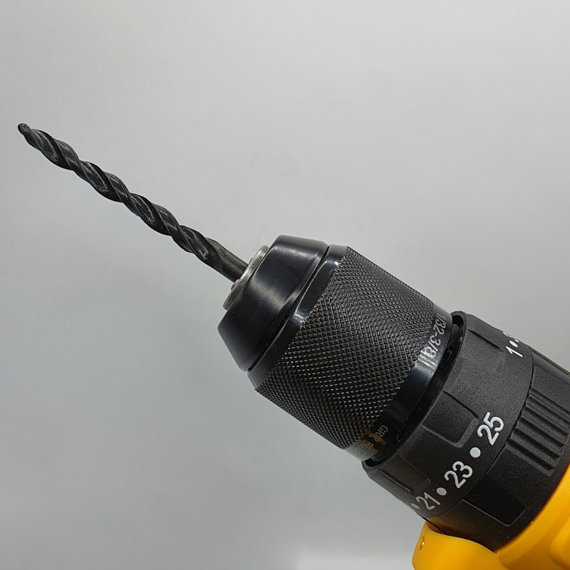 دریل پیچ گوشتی دی ال تی سی مدل metal-chuck