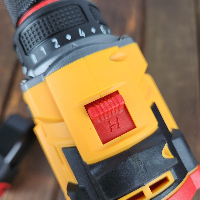 دریل پیچ گوشتی شارژی صنعتی هاردمن کد 16.8v براشلس
